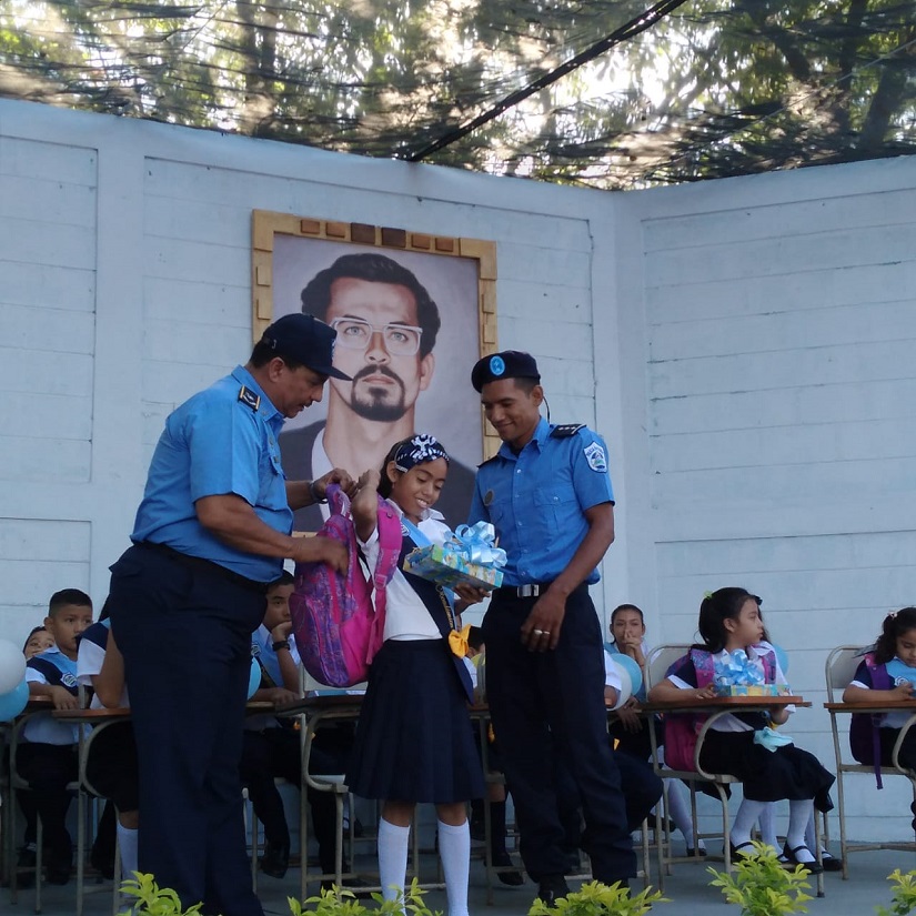 POLICIA1